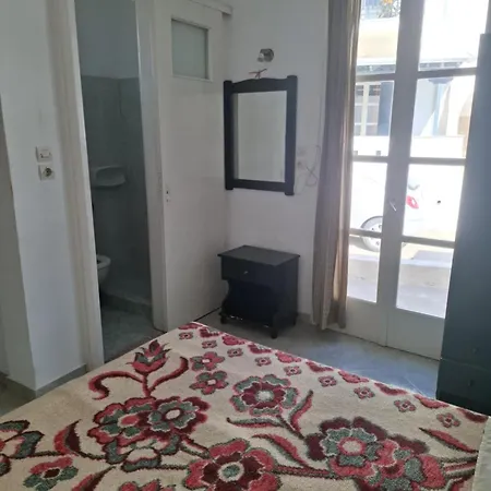 Stelios On The Hostel Naxos City